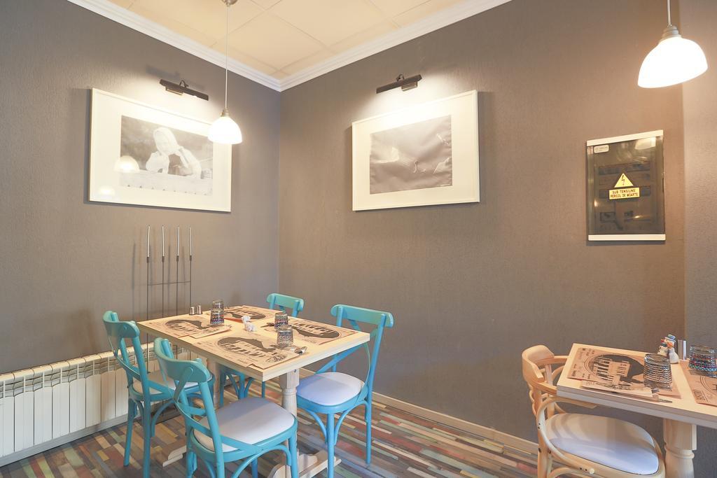 Artmotel & Bistro Haţeg 외부 사진