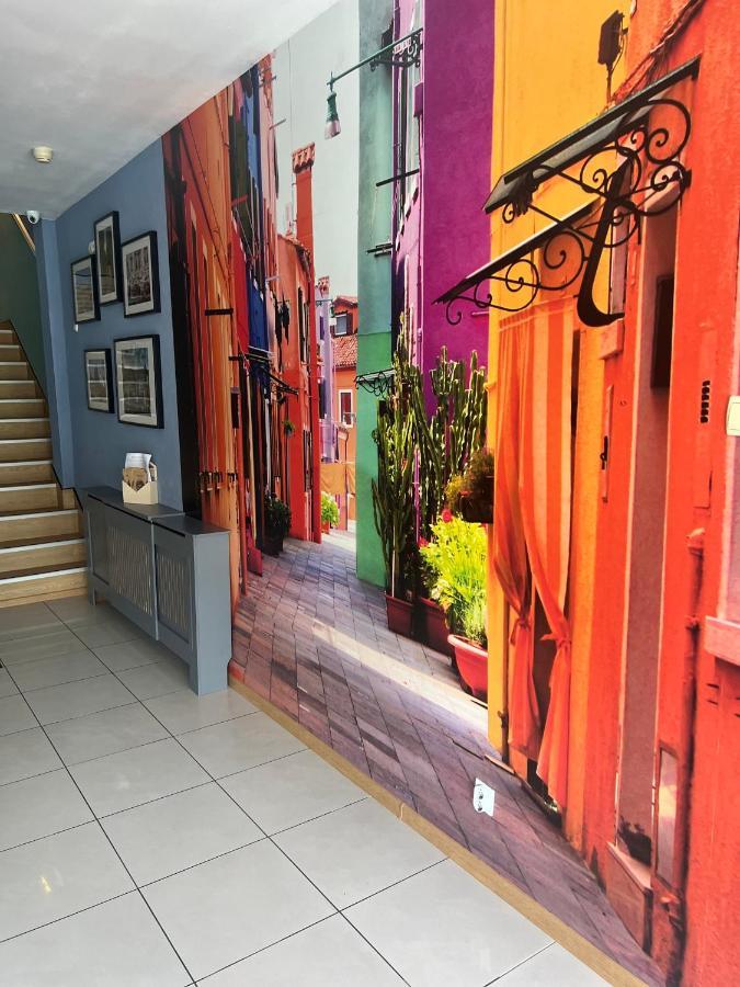 Artmotel & Bistro Haţeg 외부 사진
