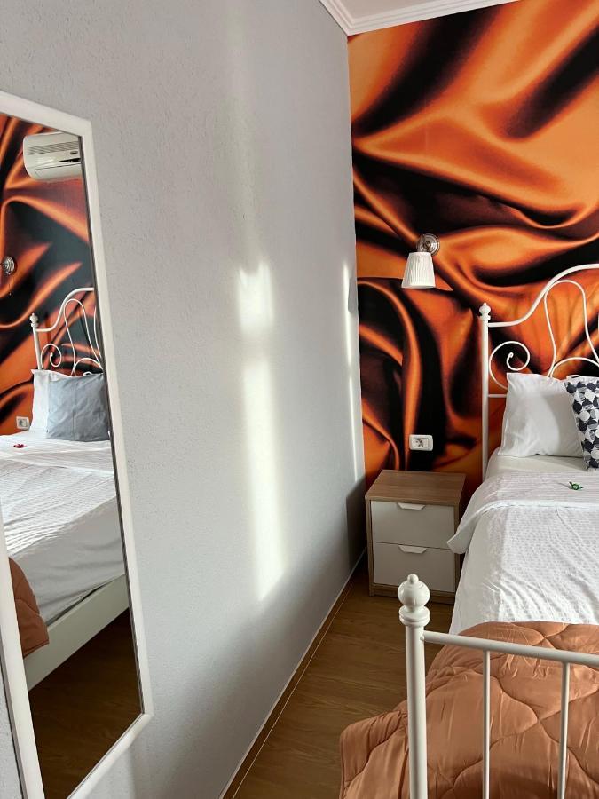 Artmotel & Bistro Haţeg 외부 사진