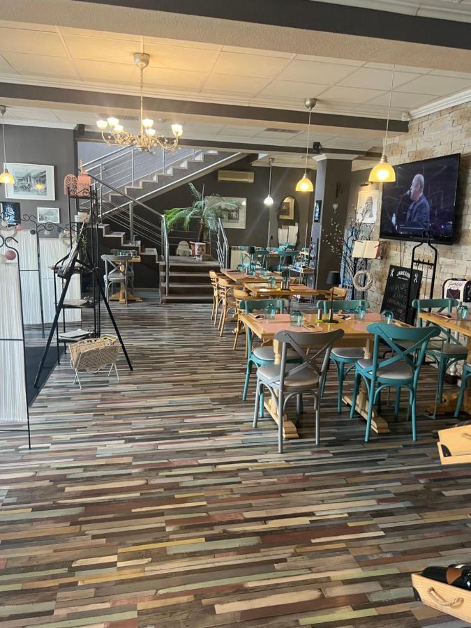 Artmotel & Bistro Haţeg 외부 사진