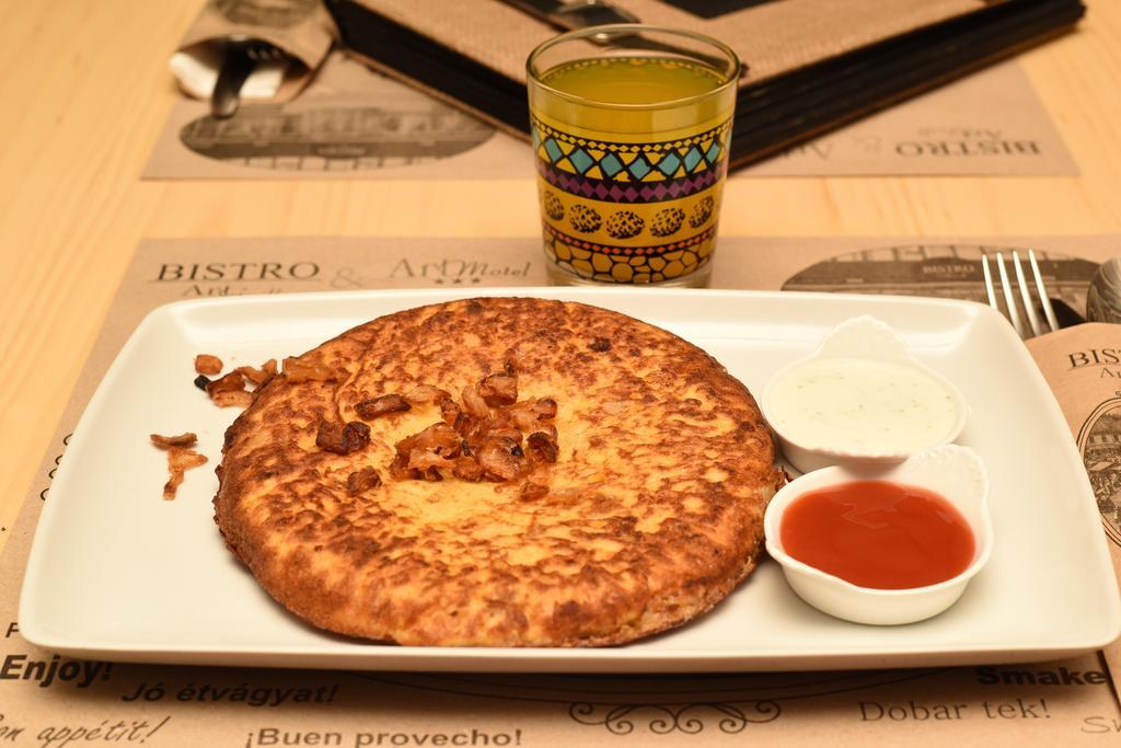 Artmotel & Bistro Haţeg 외부 사진