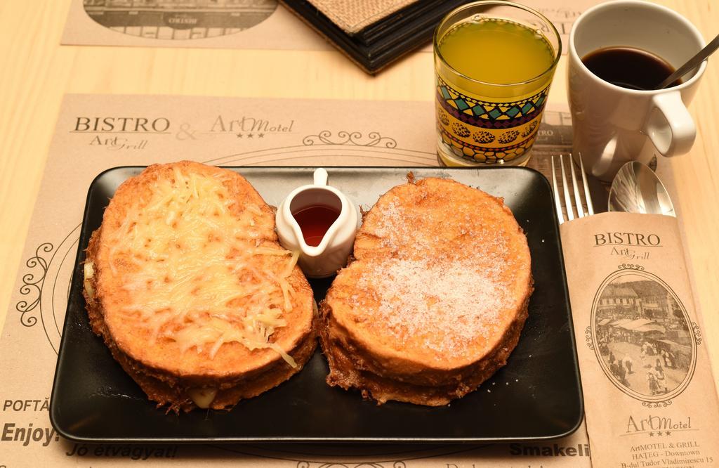 Artmotel & Bistro Haţeg 외부 사진