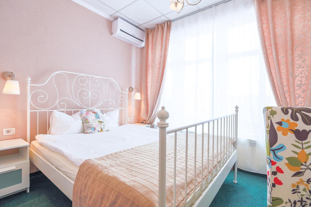 Artmotel & Bistro Haţeg 외부 사진